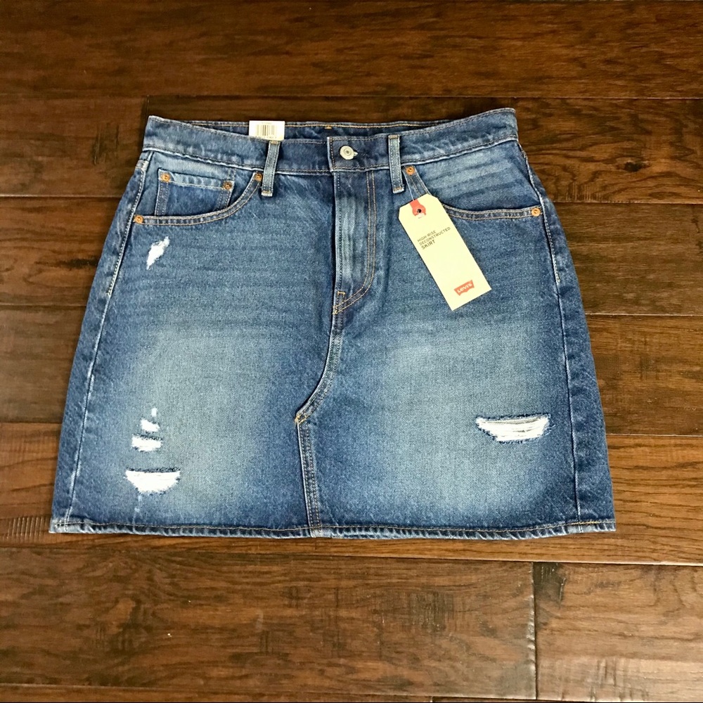 Levi's High Rise Denim Skirt Size 31